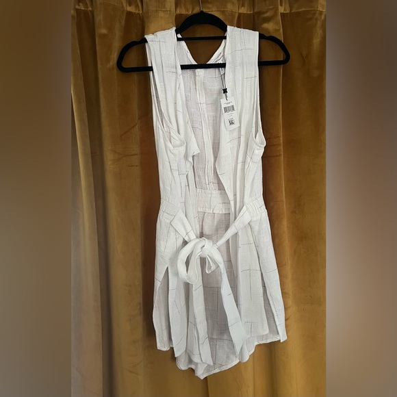 BCBGeneration white 2 piece shorts set (originally sold separately) - Picture 2 of 6